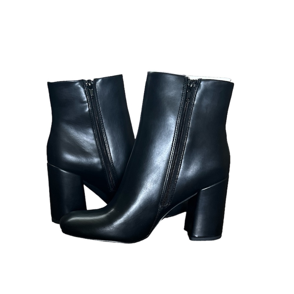 Madden Girl Women's While Ankle Boots Sz 9 M - Picture 4 of 6